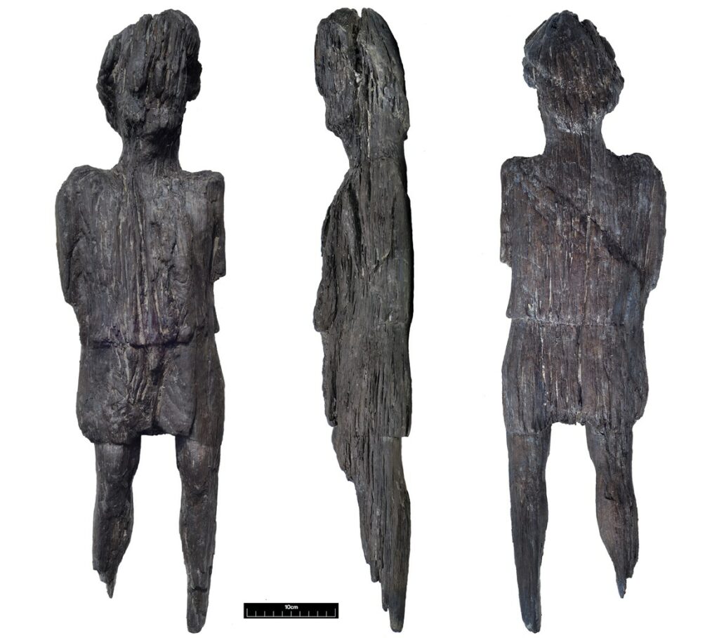 Der seltene Fund einer geschnitzten römischen Holzfigur aus Buckinghamshire.