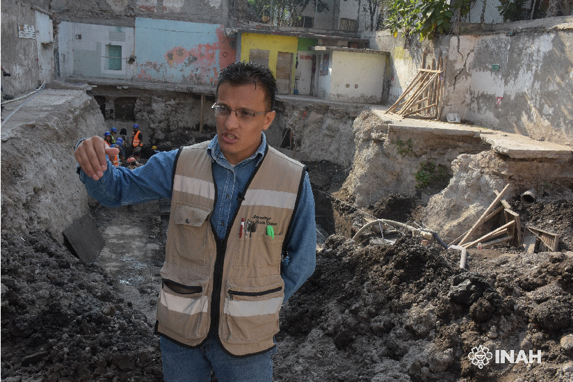 Juan Carlos Campos Varela bei den Ausgrabungen der Kinderbestattungen in Cotolco