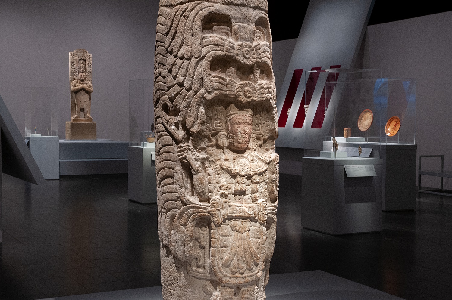 Lives of the Gods – Divinity in Maya Art